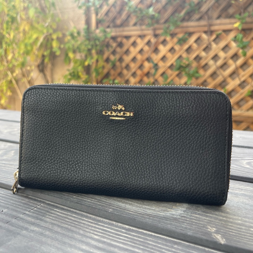 COACH Black Pebble Leather Classic Continental Zipper Long Wallet